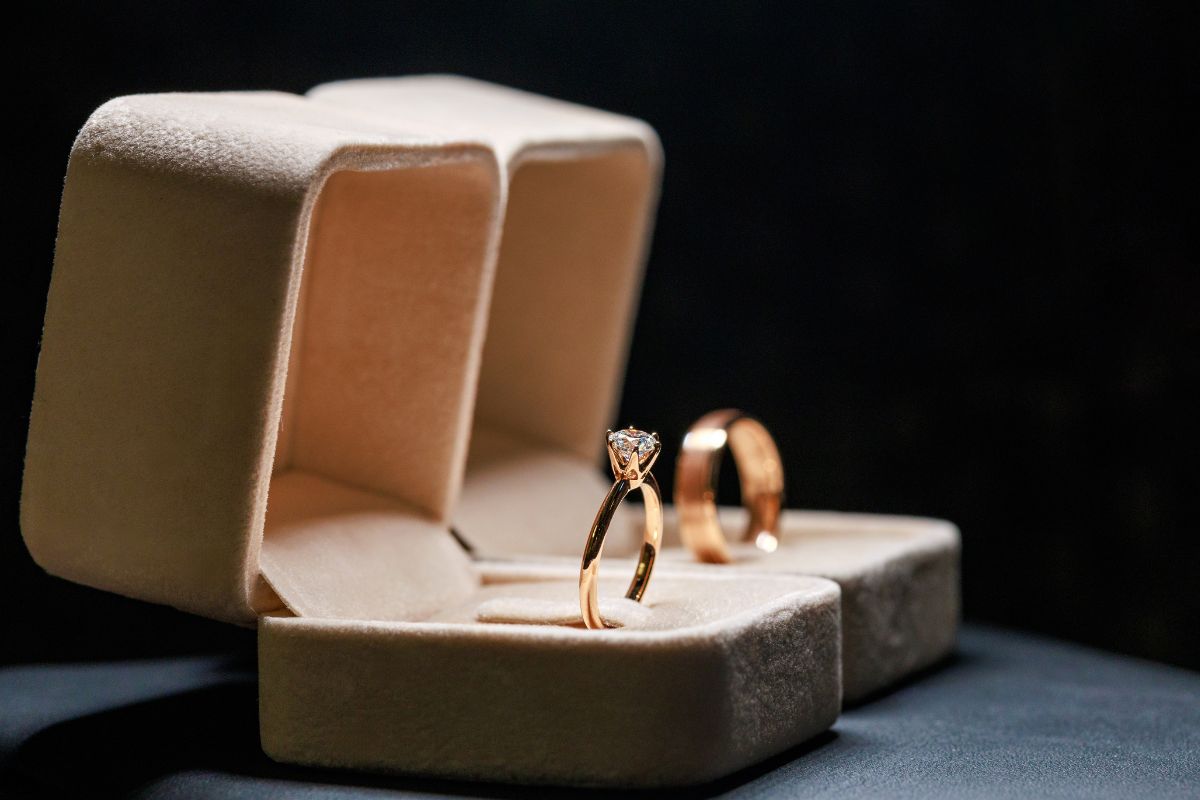 ‘Love Is Blind’ and ‘The Bachelorette’ Stars Get Married in Weeklong European Destination Wedding