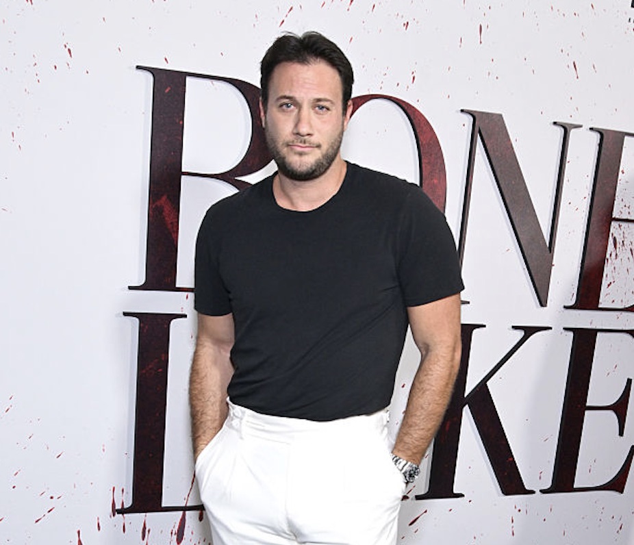 netflix-dating-show-alum-reveals-engagement