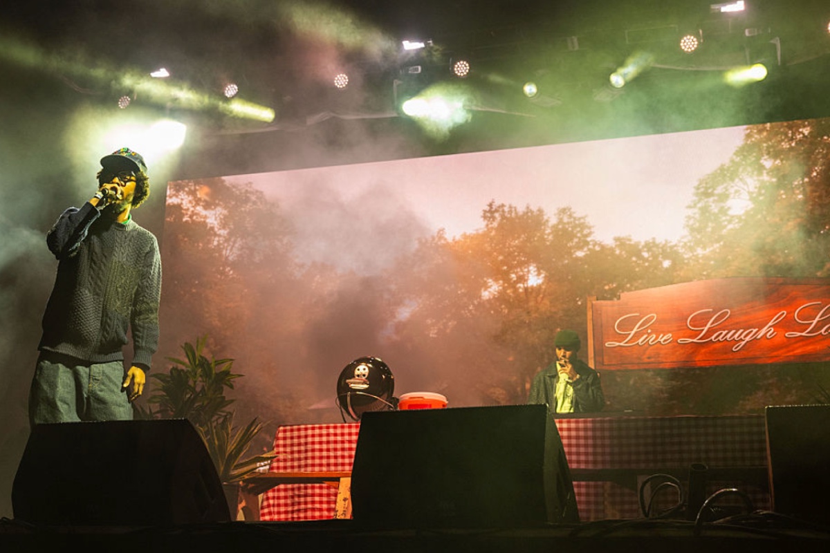 Rapper Postpones All His Concerts After Suffering Injury