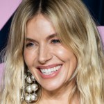 sienna-miller-reveals-2-pieces-of-huge-family-news