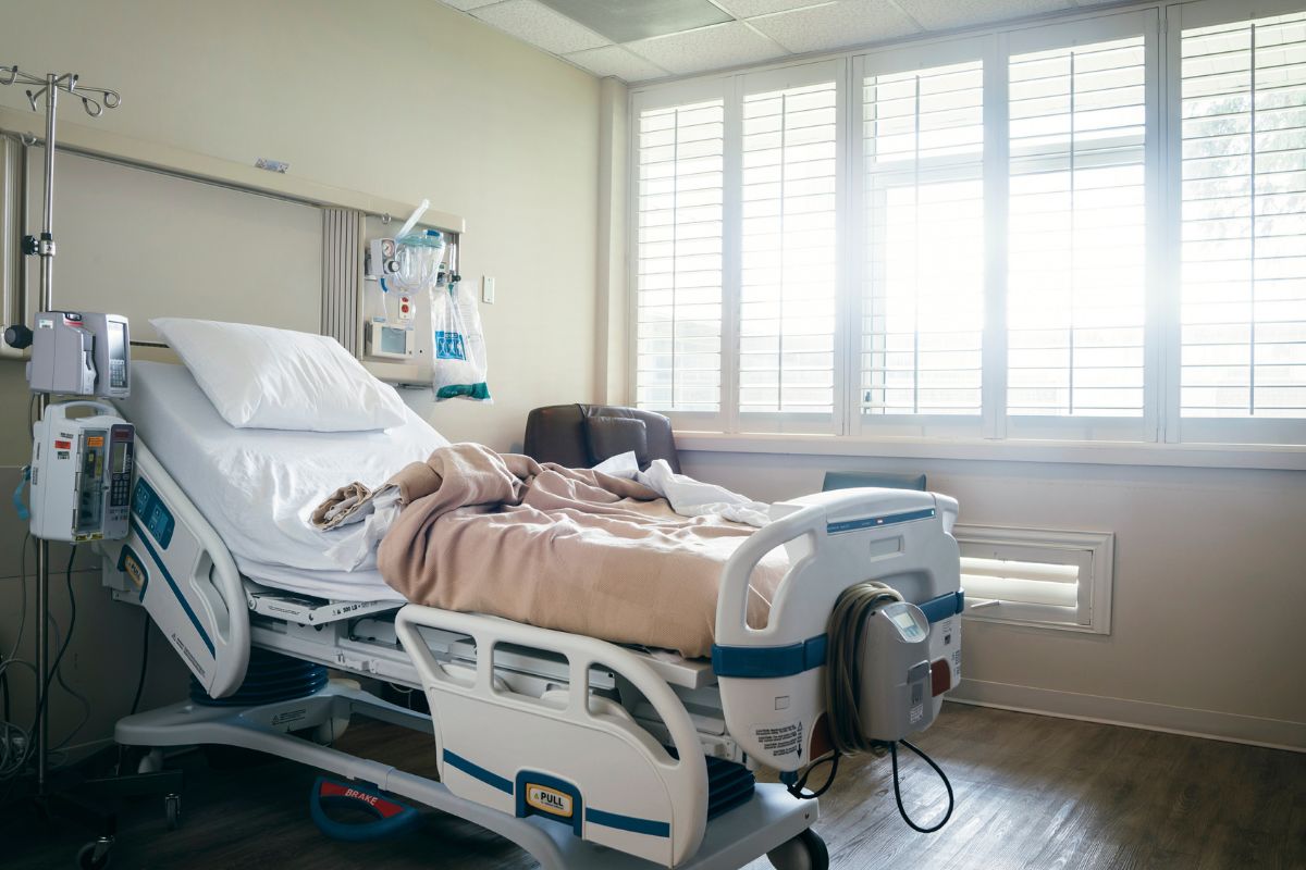 singer-songwriter-was-recently-hospitalized-for-appendicitis