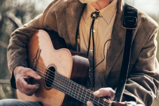 90s-country-musician-dies-after-a-brief-illness-bruce-tull-was-71
