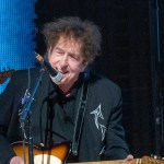 Iconic Singer-Songwriter Suddenly Overhauls His Band
