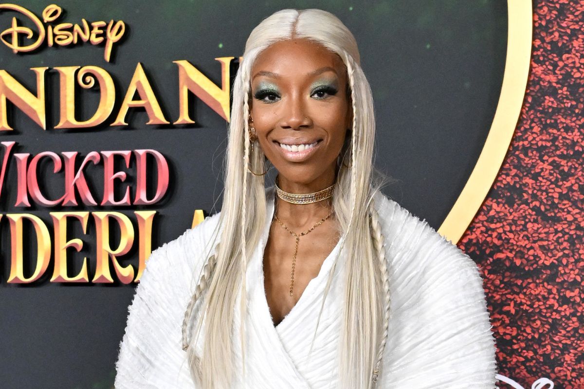 Brandy Calls out Body Shamers