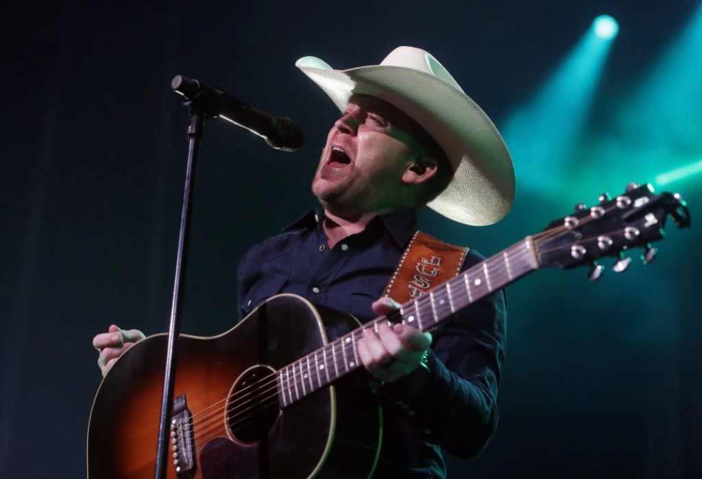 country-music-star-confesses-that-just-just-checked-out-of-rehab
