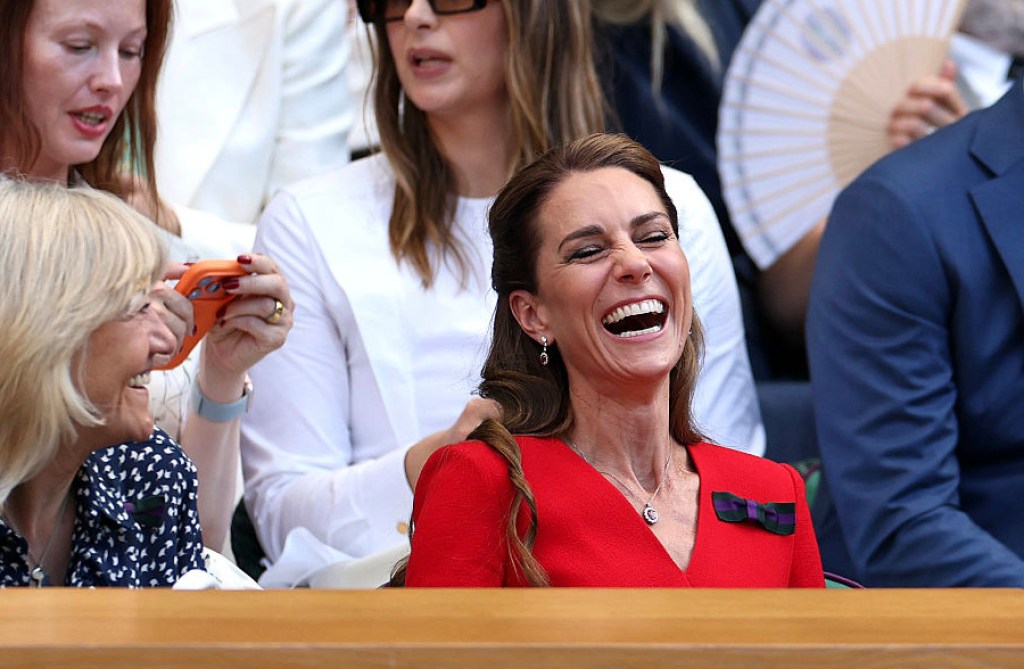 kate-middleton-stuns-in-bold-red-dress-at-wimbledon