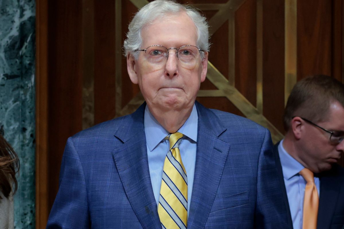 photo-mitch-mcconnell-hospital