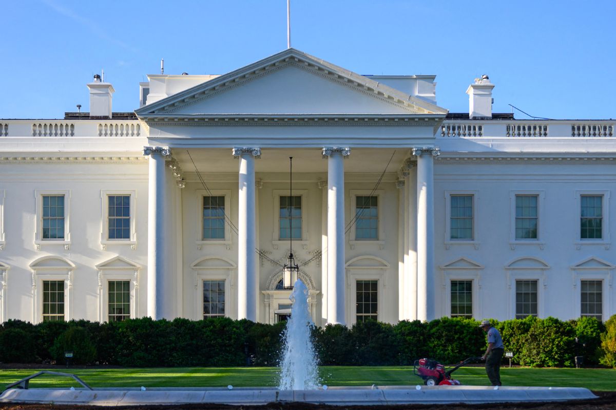 pop-star-slams-white-house-for-using-her-popular-2010s-hit-song-in-military-strike-video