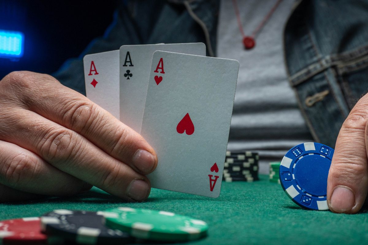 professional-poker-player-claims-he-was-robbed-of-all-his-winnings-in-terrifying-incident