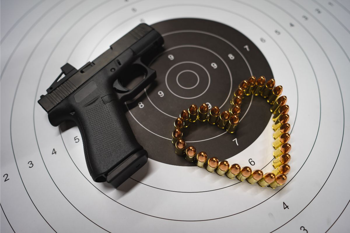 reality-dating-show-contestant-was-accused-of-threatening-to-shoot-another-woman