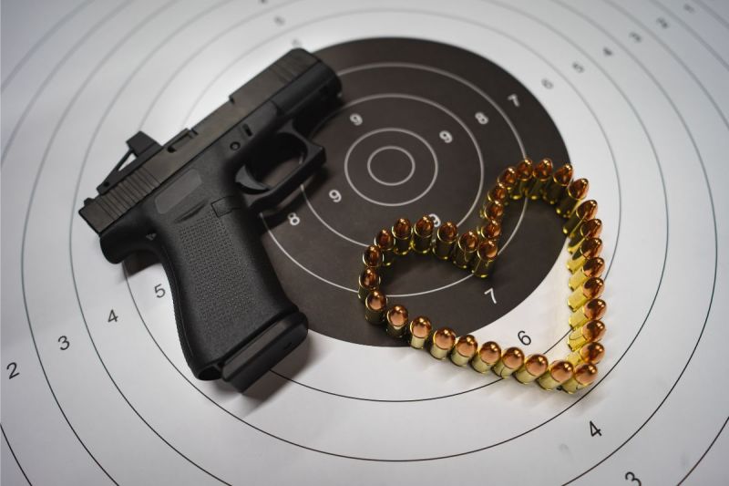 reality-dating-show-contestant-was-accused-of-threatening-to-shoot-another-woman