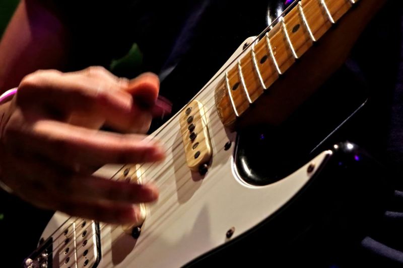 rock-music-postpone-tour-surgery