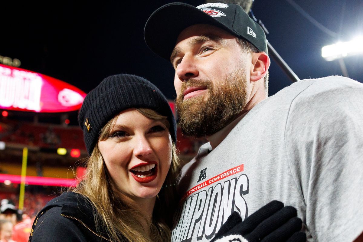 travis-kelce-taylor-chief-player