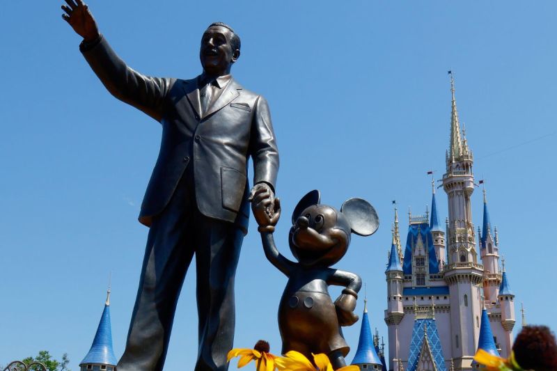 walt-disney-world-guest-dies-after-riding-iconic-ride