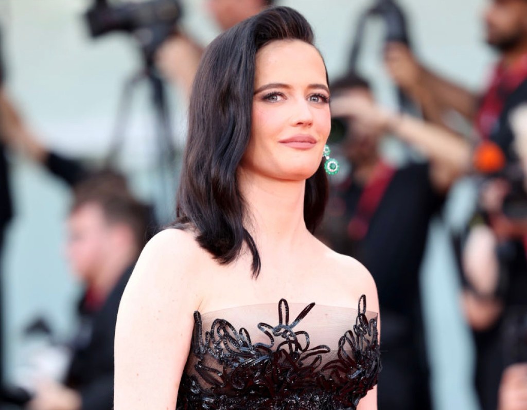 wednesday-actress-was-hospitalized-after-on-set-acciden