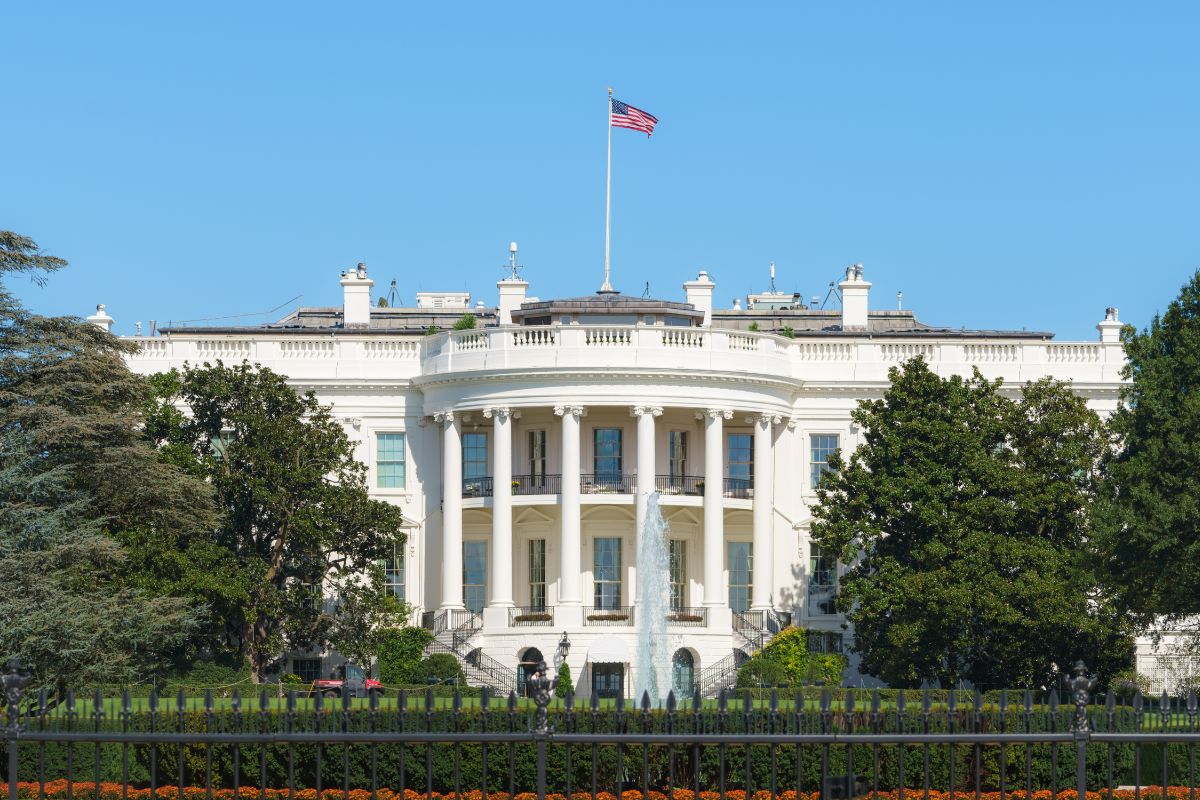 white-house-reacher-star-epstein-file
