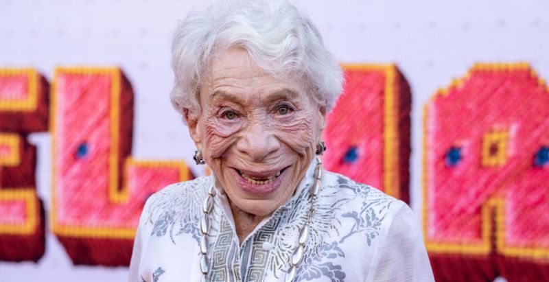 A Beloved Longtime Actress Has Died