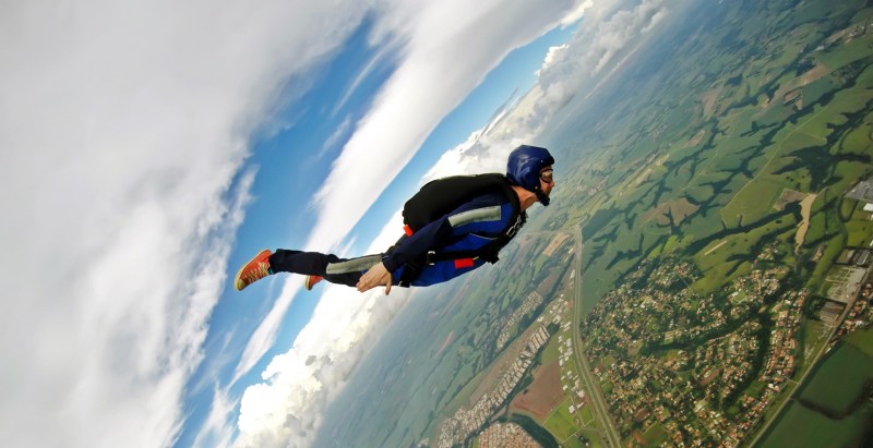 Miami Man Breaks Record By Tattooing Himself While Skydiving At 120 MPH