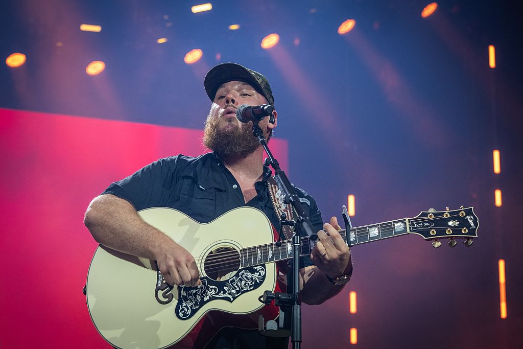 a-list-country-star-reveals-12-city-stadium-tour