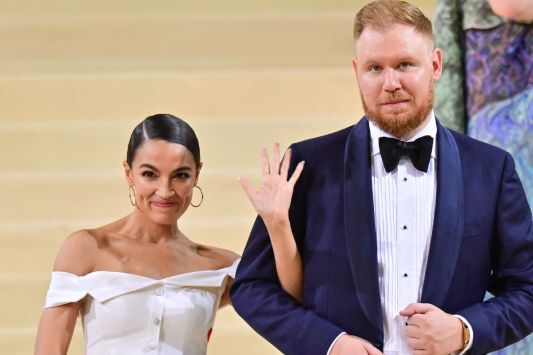 alexandria-ocasio-cortez-engagement