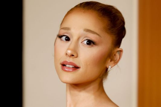 ariana-grande-visibility-break