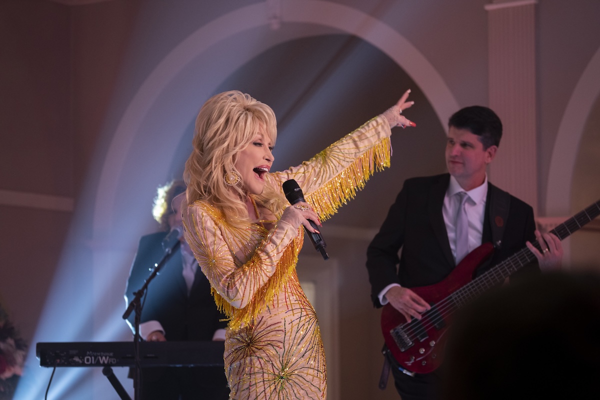 Carrie Underwood Speaks out on Dolly Parton’s Death