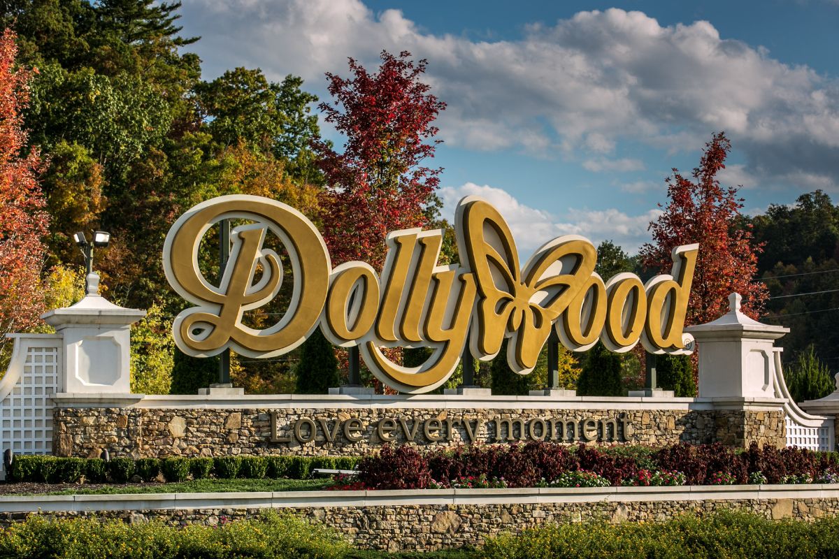 dollywood-closes-brand-new-ride-to-adjust-the-timing