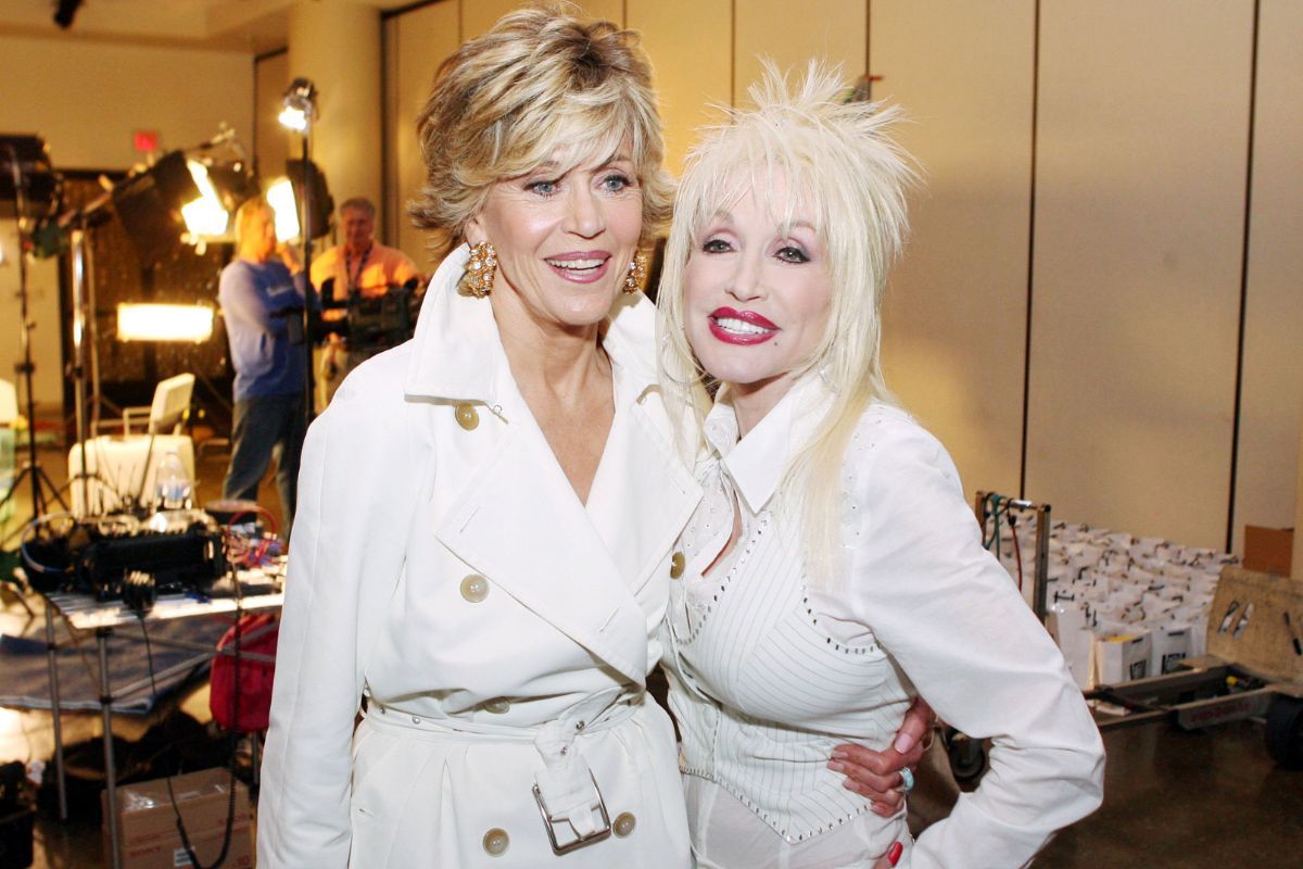 Jane Fonda ‘Devastated’ Over Dolly Parton’s Passing