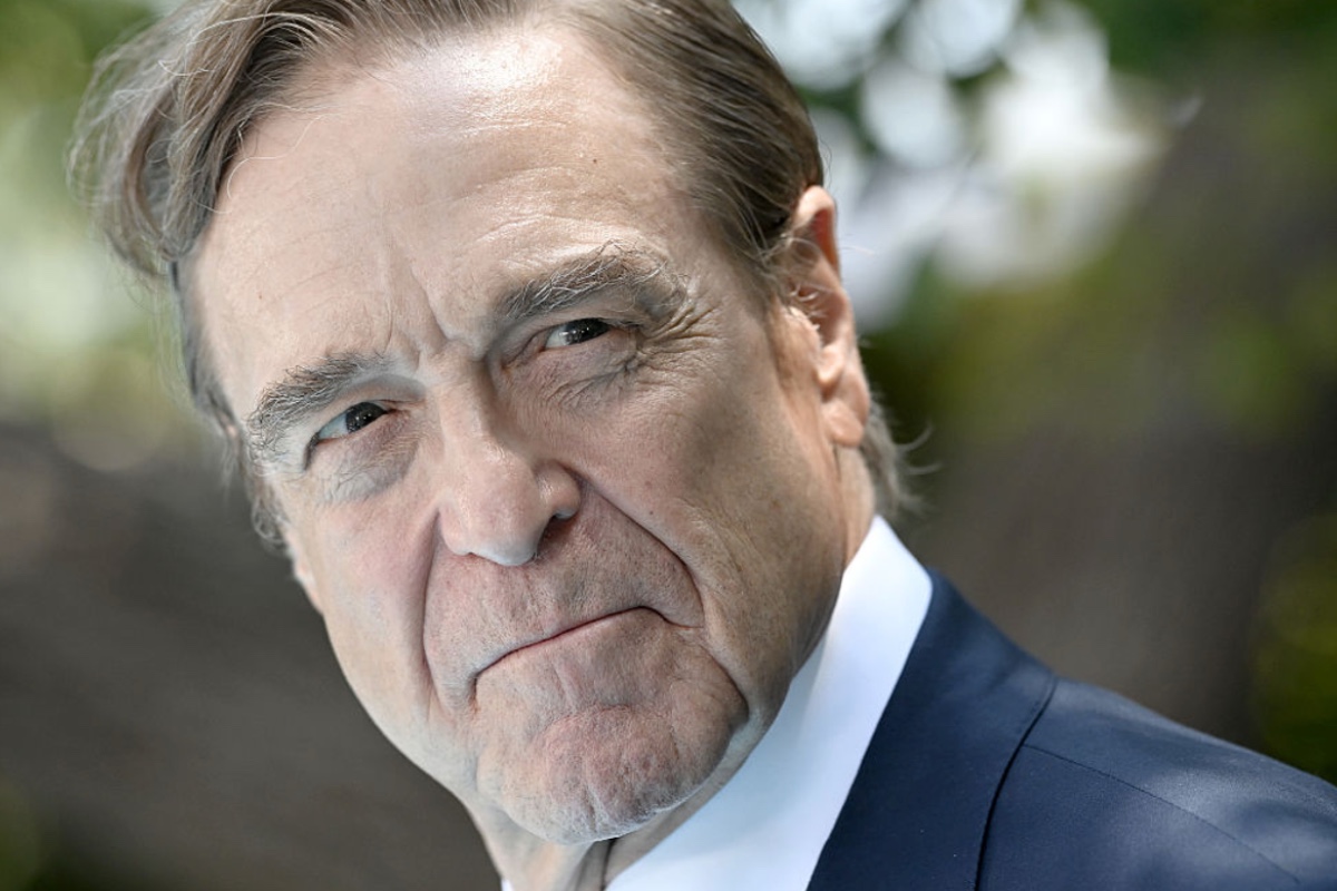 john-goodman-stuns-in-new-photo-revealing-weight-loss-transformation