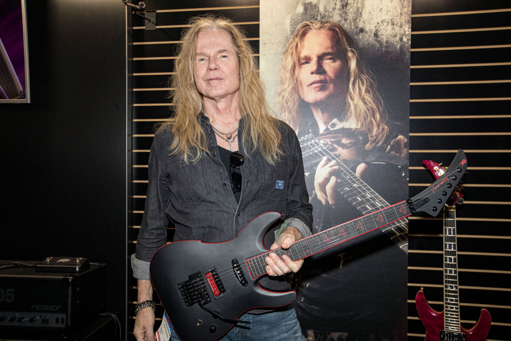 longtime-rock-star-cancels-tour-amidst-bacterial-infection-recovery