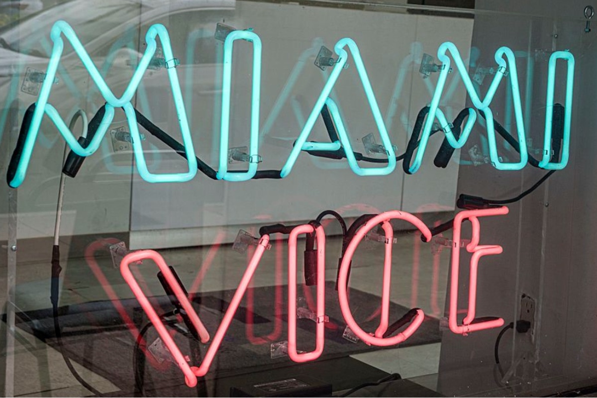 new-miami-vice-movie-adds-star-wars-and-oppenheimer-actor-to-cast