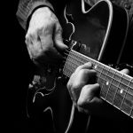 singer-songwriter-dies-after-hospitalization-for-lung-issues