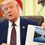 trump-administration-reflecting-pool-vandalism