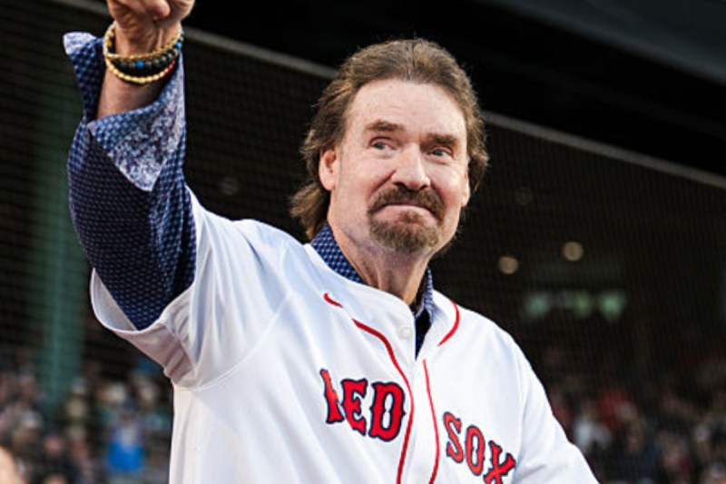 wade-boggs-physique-at-age-68-has-fans-in-disbelief
