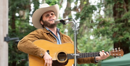 Popular Country Stars Unite to Speak out Against AI Data Centers