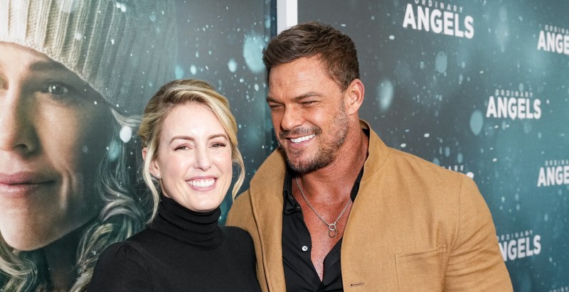 'Reacher' Star Divorcing Wife of 20 Years