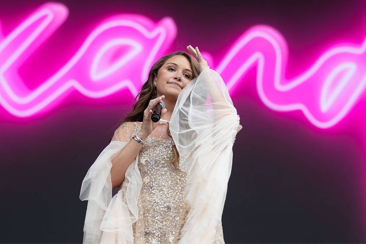 Singer Left in Tears Over Awards Show Snub