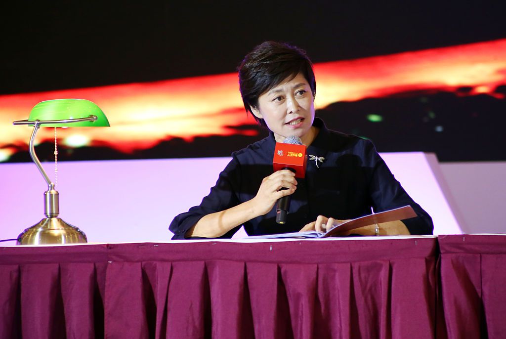 tv-host-dies-of-acute-cerebral-hemorrhage-daughter-confirms-death-of-jing-yidan