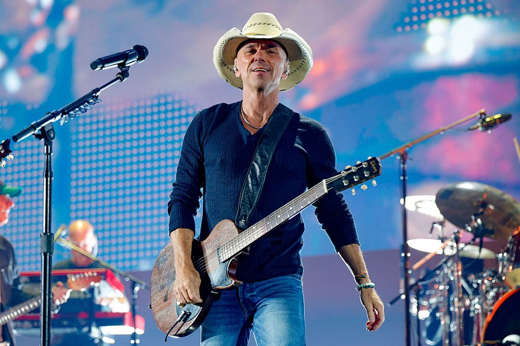 woman-paid-300k-to-kenny-chesney-imposter-and-then-tried-to-sue-the-real-singer-over-it